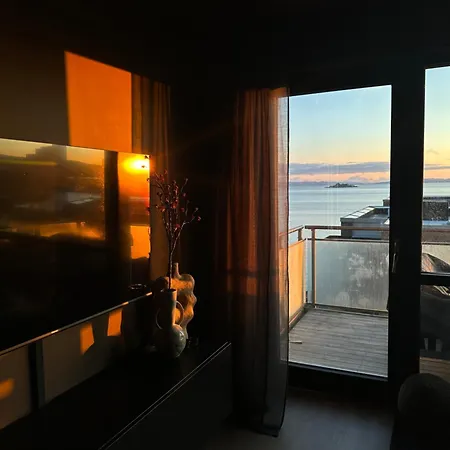 Toppleilighet Med Nydelig Utsikt Til Munkholmen Apartamento *